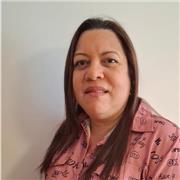 Profesora de titulada en matemáticas con 8 años de experiencia en secundaria y primaria, puedo ayudar dando clases particulares .